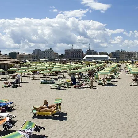 Capinera Aparthotel 3*