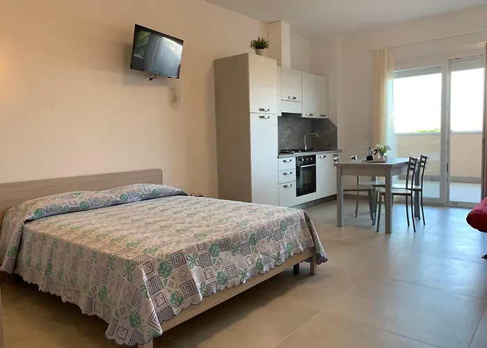 Capinera Apartmanhotel 4*