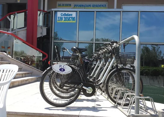 Ξενοδοχείο με διαμερίσματα Capinera 4*